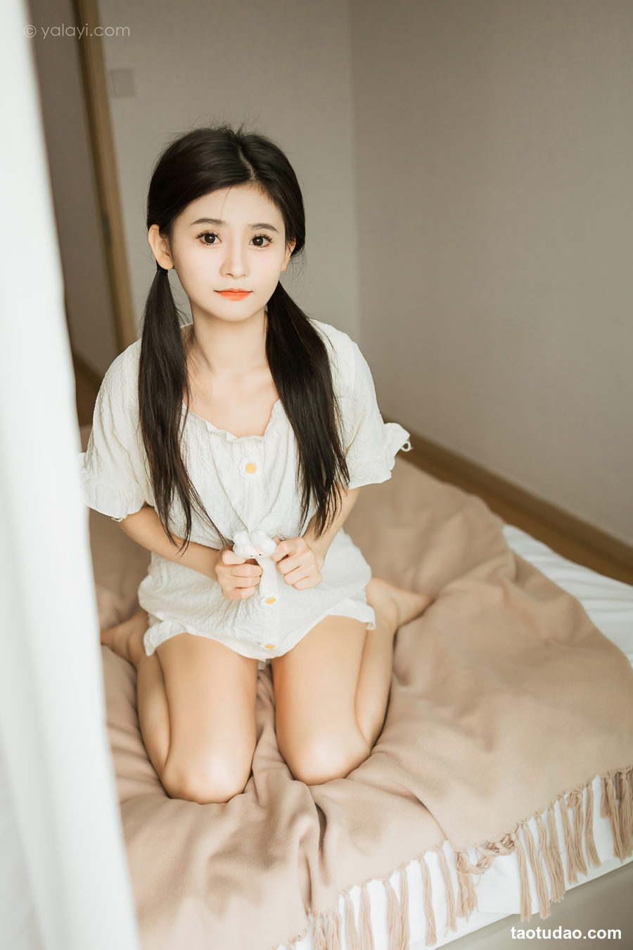 图片[2]-[YALAYI雅拉伊]2023.10.23 NO.1076 白领下班了 若婷[45+1P／217MB]-艺库