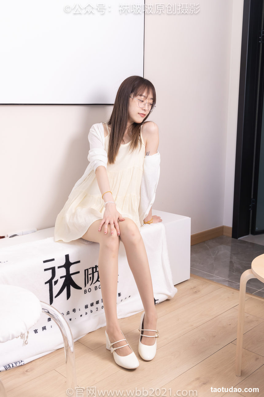 图片[4]-[BoBoSocks袜啵啵]NO.391 稚予-两双高跟鞋、肉丝、油亮白丝、裸足[145P+1V／6.56GB]-艺库