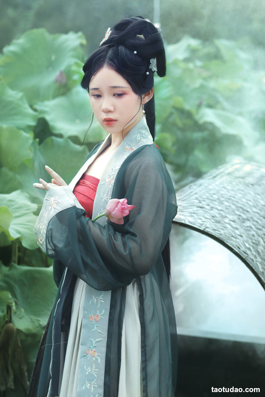 图片[2]-[YITUYU艺图语]2022.08.21 采莲曲 一只高高[26+1P／288MB]-艺库