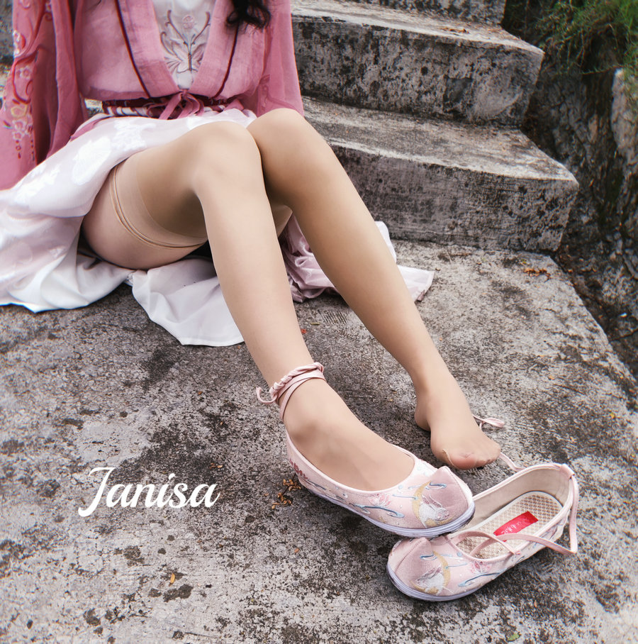 Janisa – 云想衣裳 / 19P-166MB / cos萌妹-绅士图