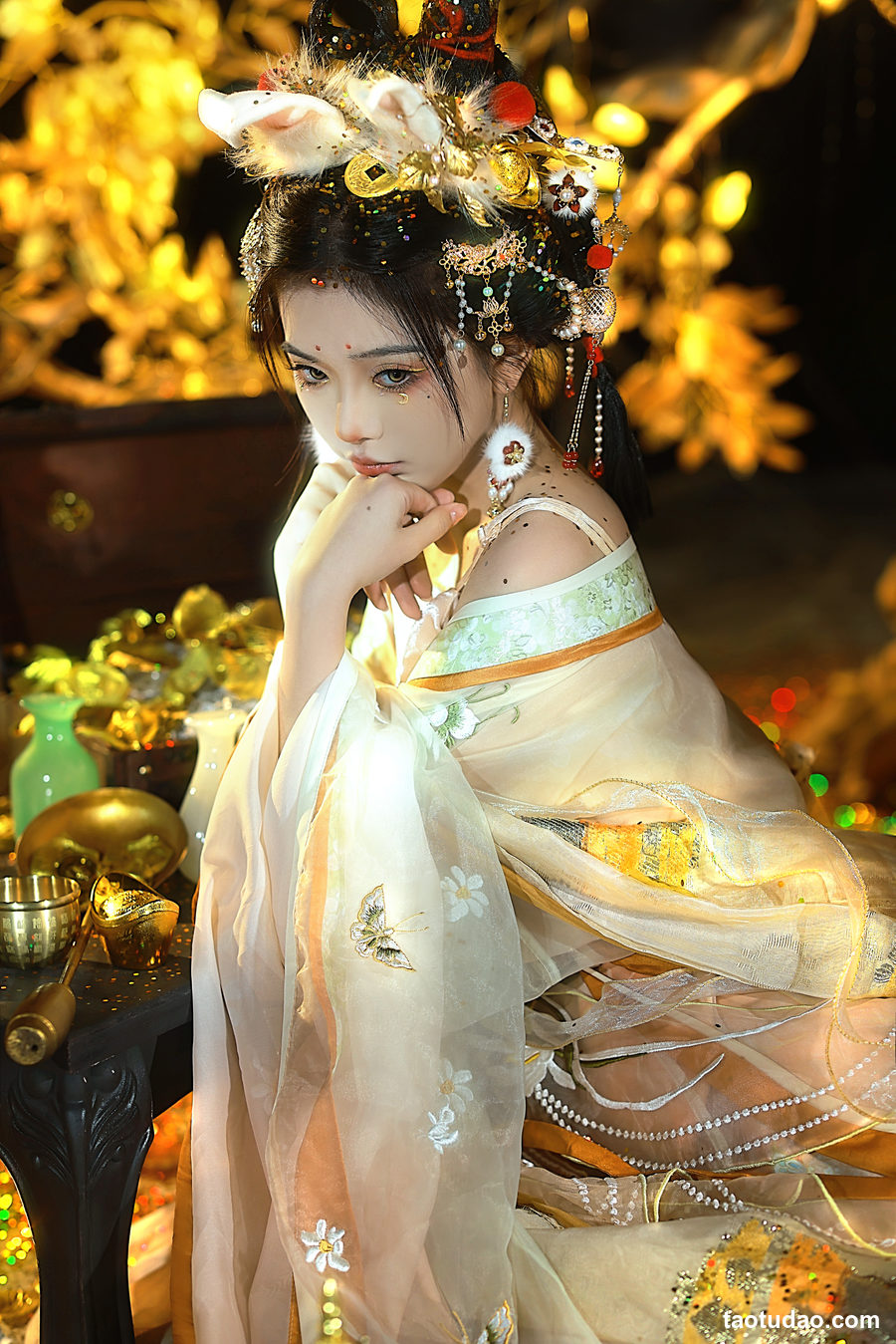 图片[2]-[YITUYU艺图语]2023.02.16 财神座下兔子仙官 彭十六elf[22+1P／205MB]-艺库