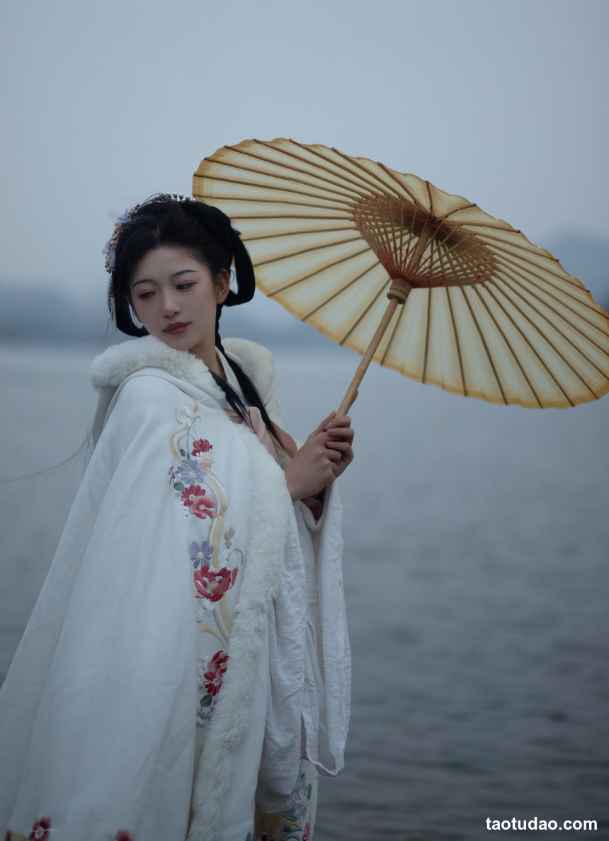 图片[4]-[YITUYU艺图语]2023.01.15 寒衣 一口蛋糕[26+1P／304MB]-艺库