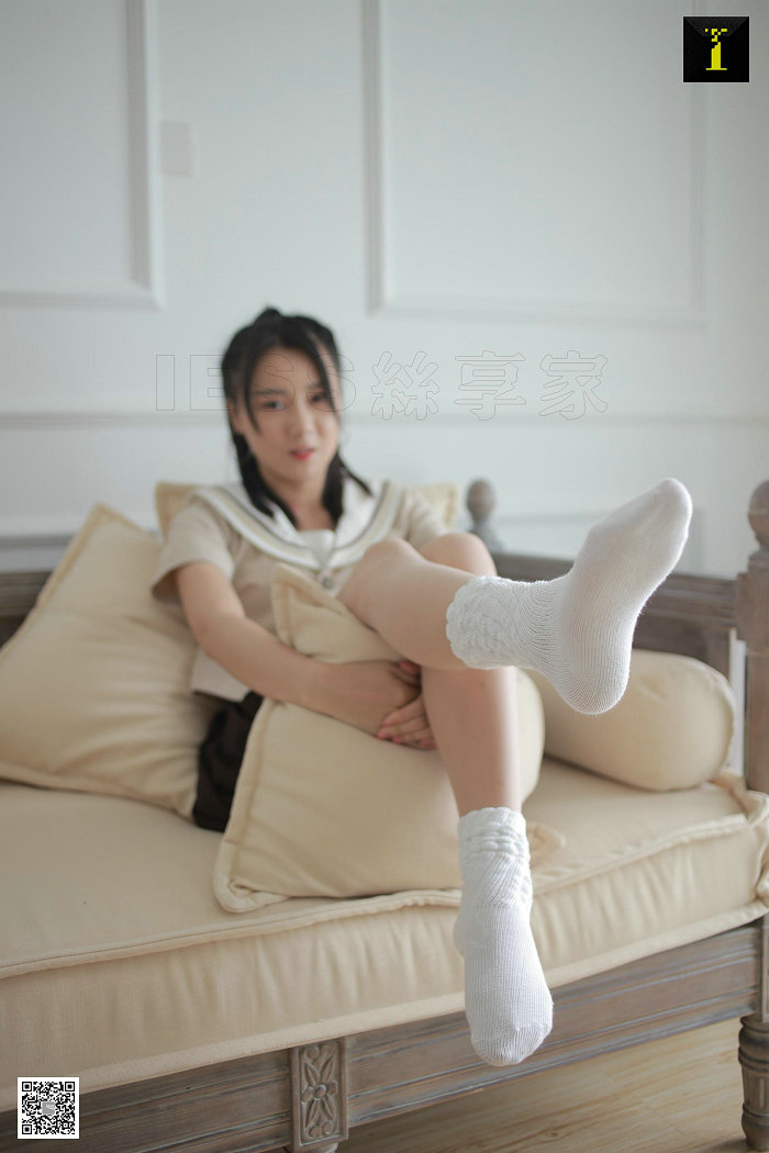 图片[1]-IESS异思趣向 – 模特：小衫《小衫初尝JK棉袜》/ 80P-19MB / 机构-艺库
