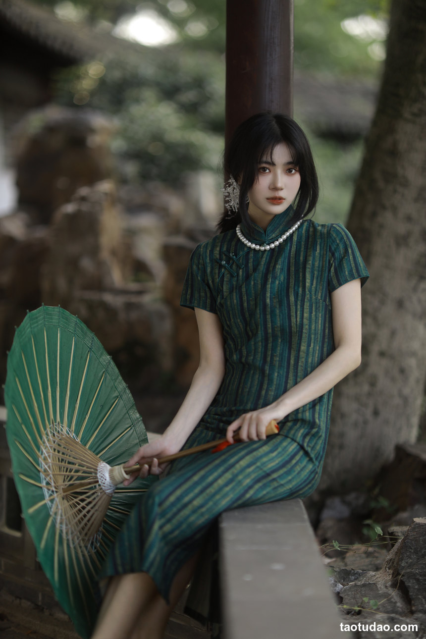 图片[4]-[YITUYU艺图语]2022.11.05 绿意旗袍 Elikaka[35+1P／357MB]-艺库