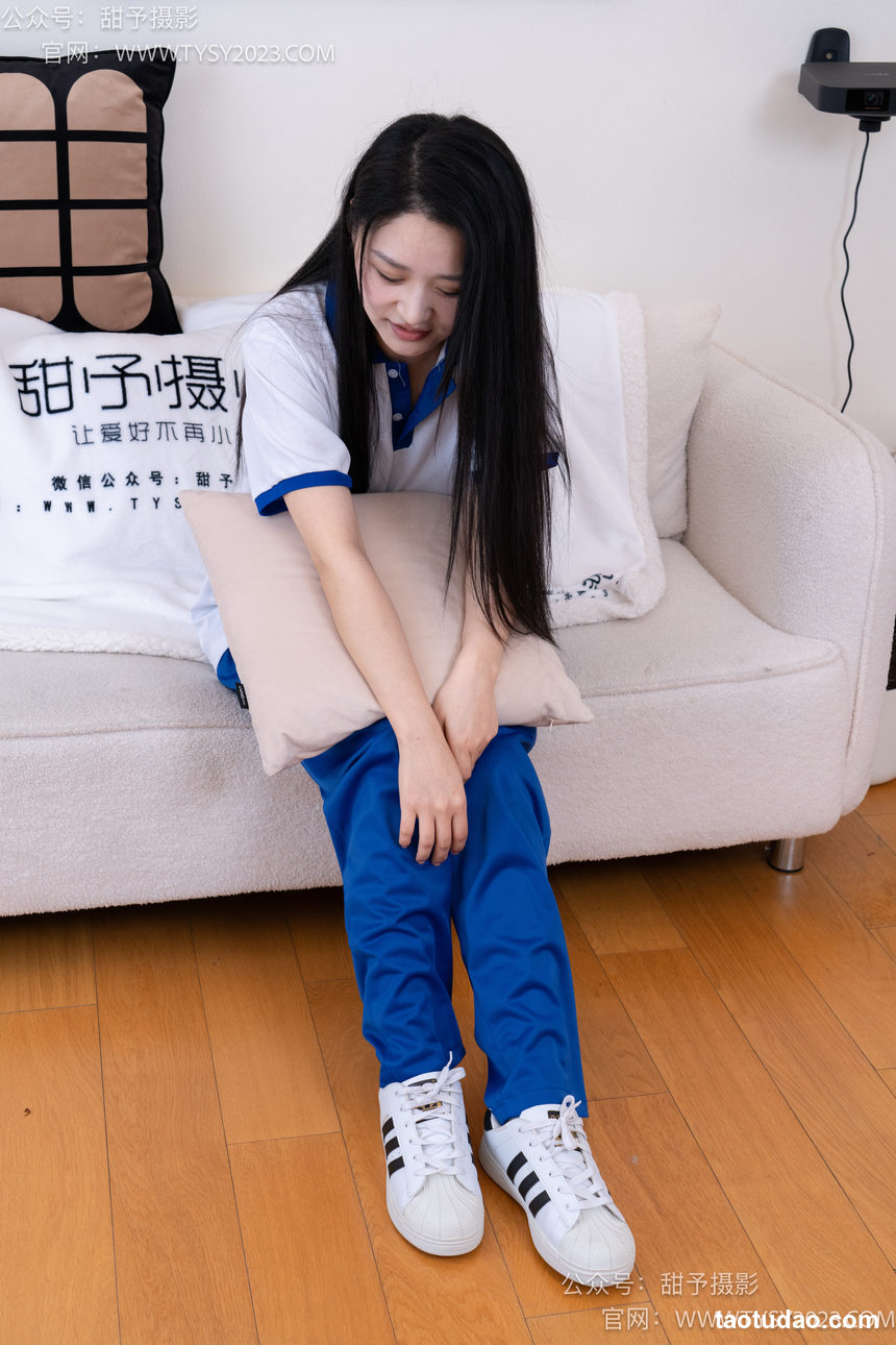 图片[4]-甜予摄影 NO.102 澜澜-板鞋、白棉袜、肉丝（脚尖微加固款）[126P+2V／9.93GB]-艺库