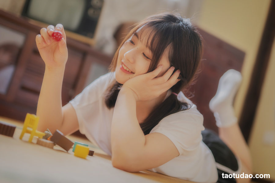 图片[2]-[YITUYU艺图语]2023.04.02 午后少女 ake阿颗好饿呀[21+1P／190MB]-艺库