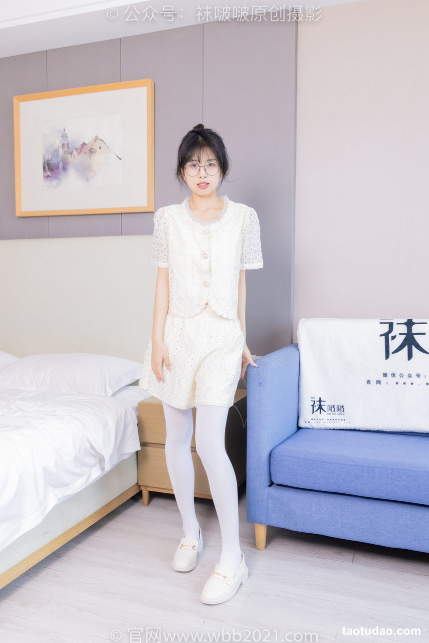 图片[2]-[BoBoSocks袜啵啵]NO.421 奶油-皮鞋、厚白丝、瑜伽动作时老头乐挠脚剧情[140P+1V／6.20GB]-艺库