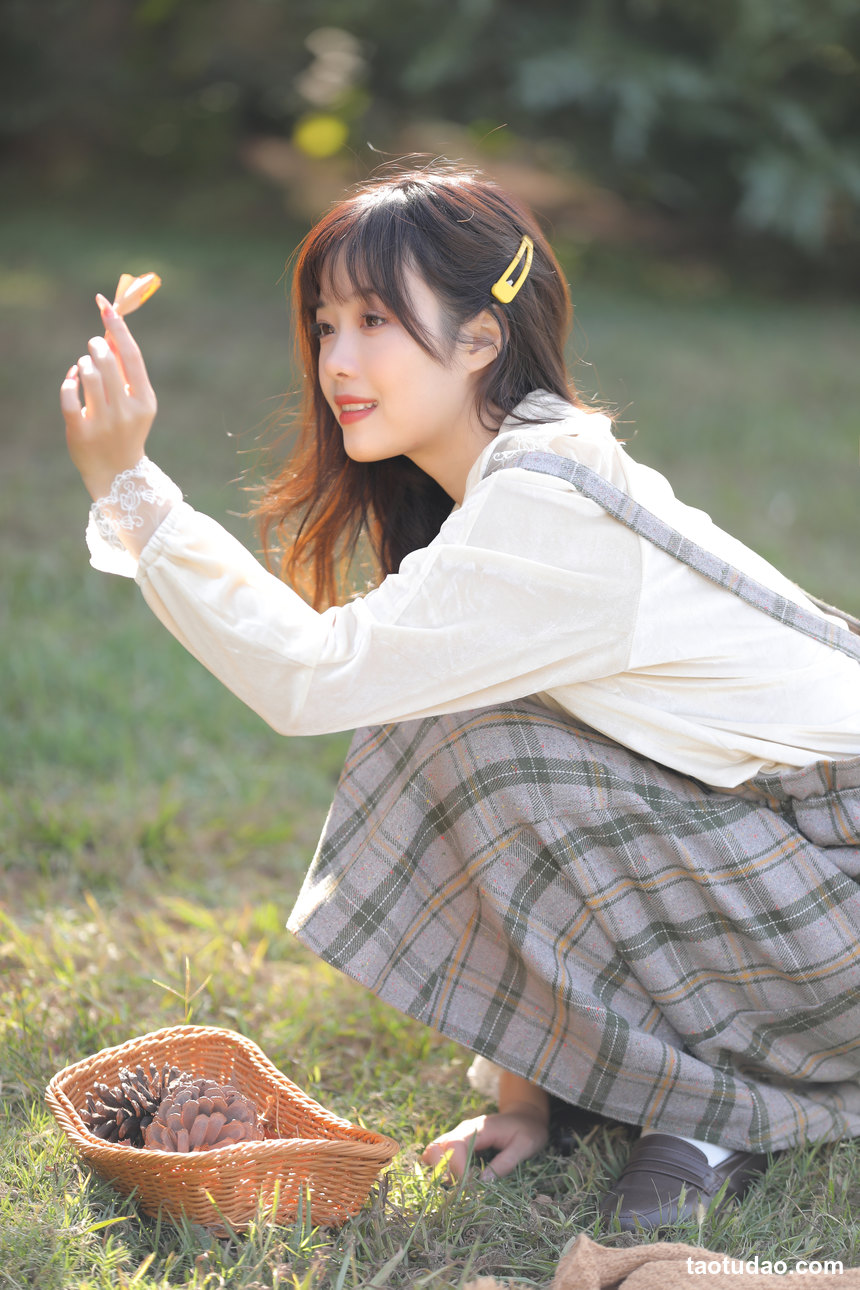 图片[2]-[YITUYU艺图语]2022.11.17 秋信 小薇人儿[34+1P／351MB]-艺库