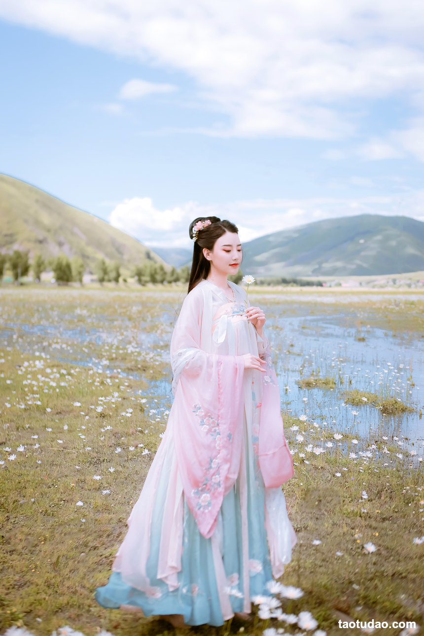 图片[2]-[YITUYU艺图语]2022.02.03 踏青 婷婷[21+1P／243MB]-艺库