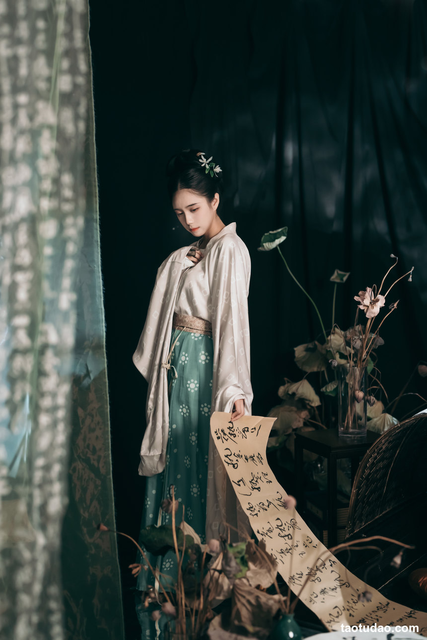 图片[2]-[YITUYU艺图语]2022.10.11 行香子 贰加六[31+1P／138MB]-艺库