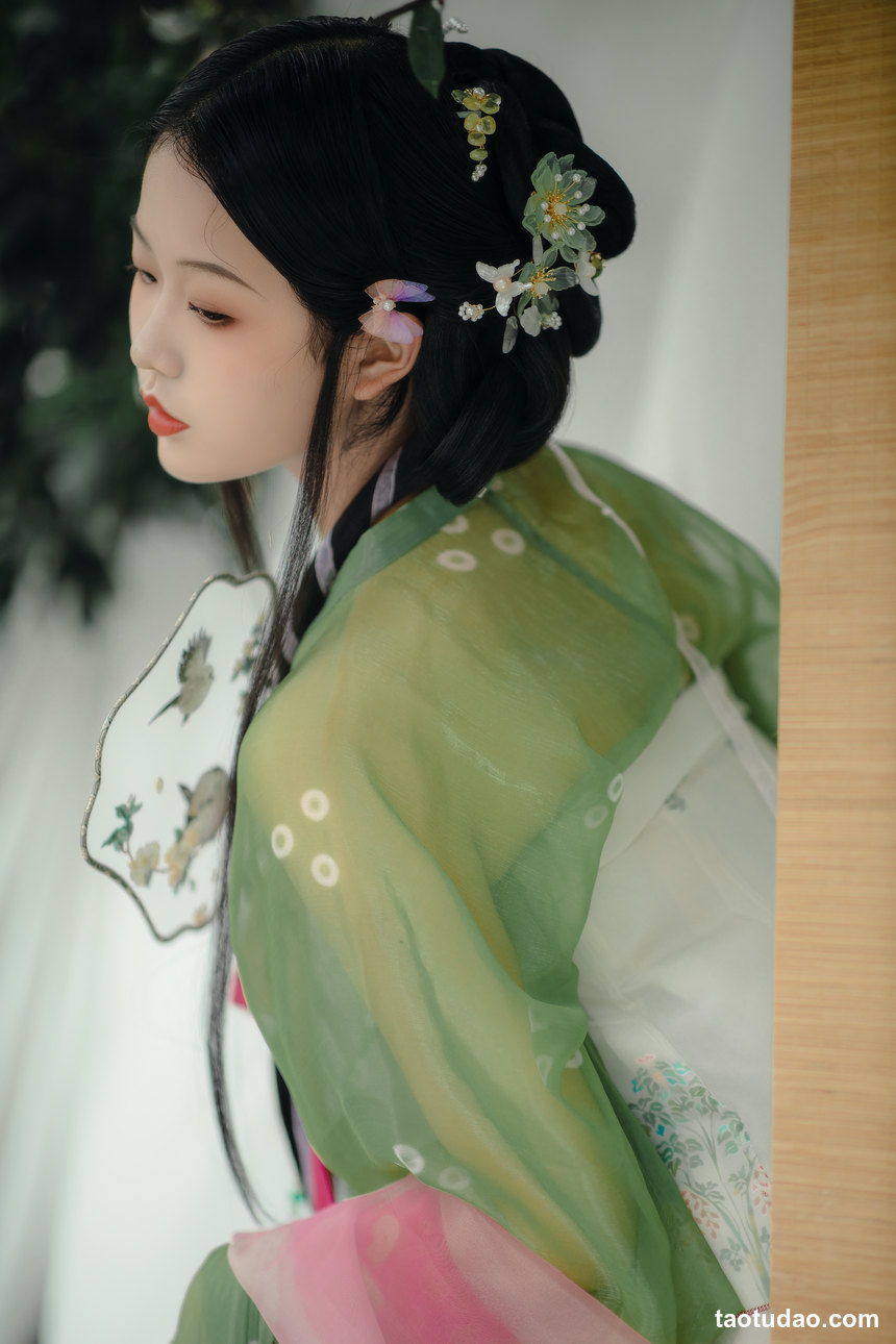 图片[2]-[YITUYU艺图语]2022.09.14 蔷薇 若韵[22+1P／189MB]-艺库