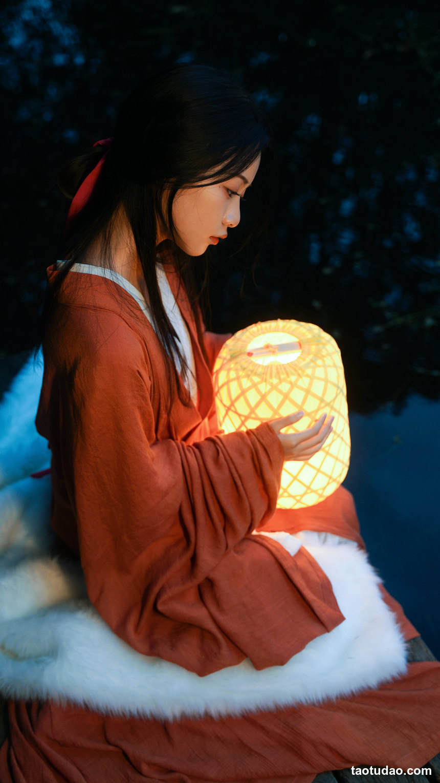 图片[3]-[YITUYU艺图语]2022.12.14 她像月光一样清冷 旺旺小小舒[24+1P／309MB]-艺库