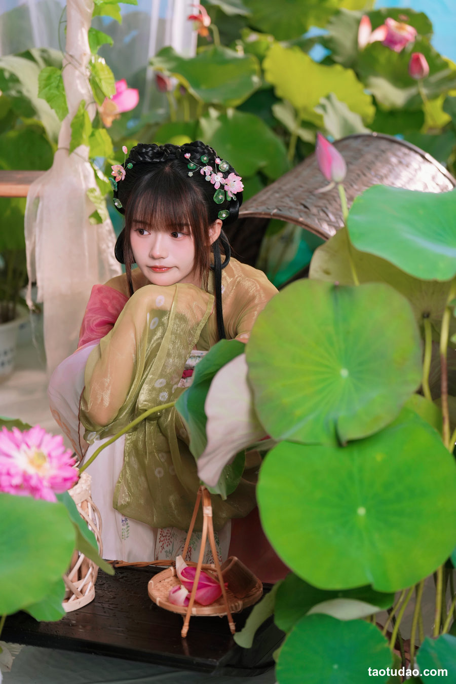 图片[2]-兔子Zzz不吃胡萝卜 – NO.148 浮香花谷 [54P-593MB]-艺库