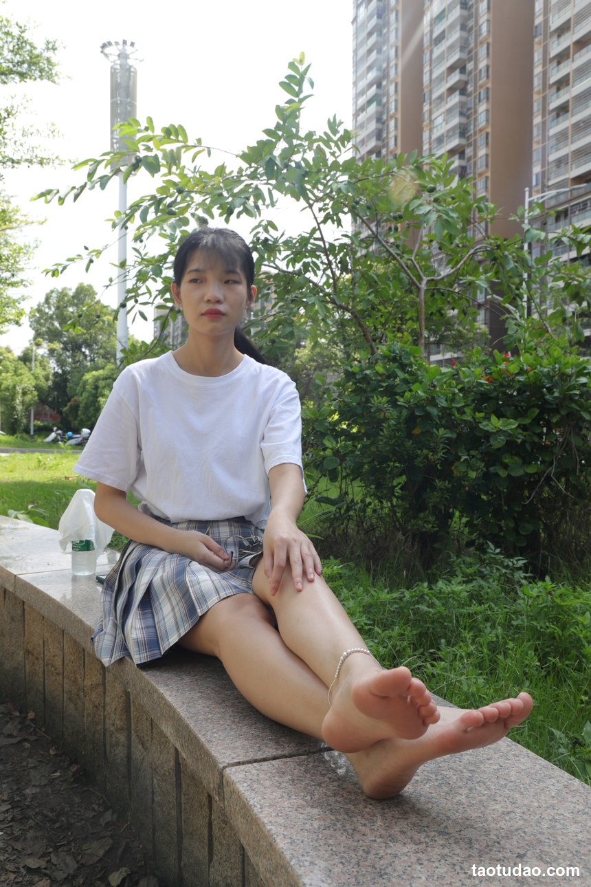 图片[3]-Pary摄影 NO.003 大学生婉萍的雪白美脚[169P／881MB]-艺库