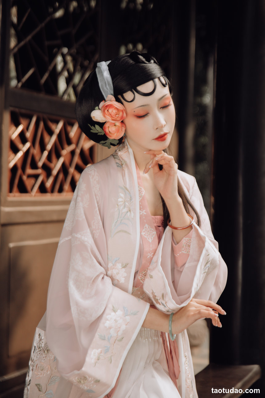 图片[2]-[YITUYU艺图语]2022.09.26 天书奇谈 姌Rr[25+1P／397MB]-艺库