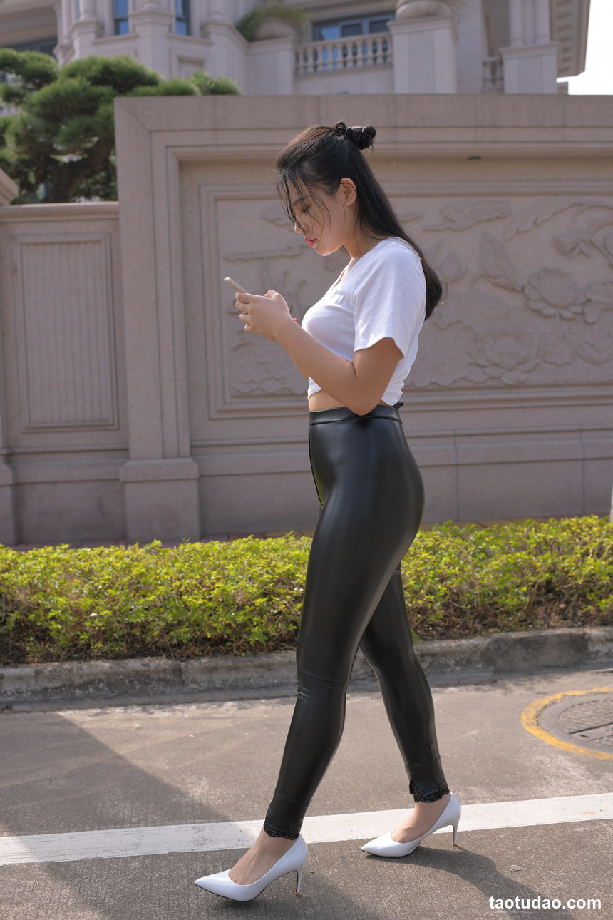 图片[4]-精选街拍作品 NO.0064 紧身黑皮裤性感美女高清原图[381P／464MB]-艺库