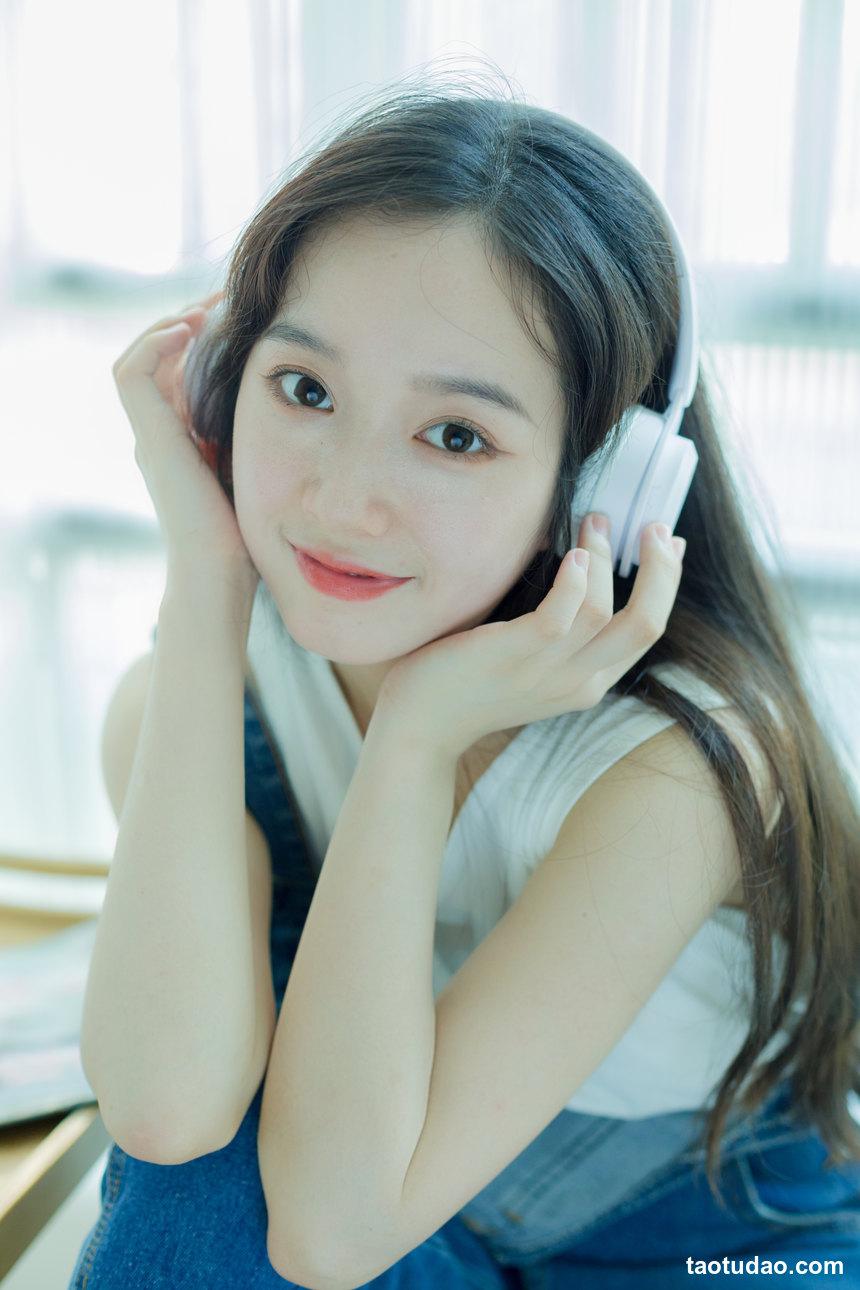 图片[2]-[YITUYU艺图语]2022.09.26 诗里的海 戈曼妮Nini[34+1P／252MB]-艺库