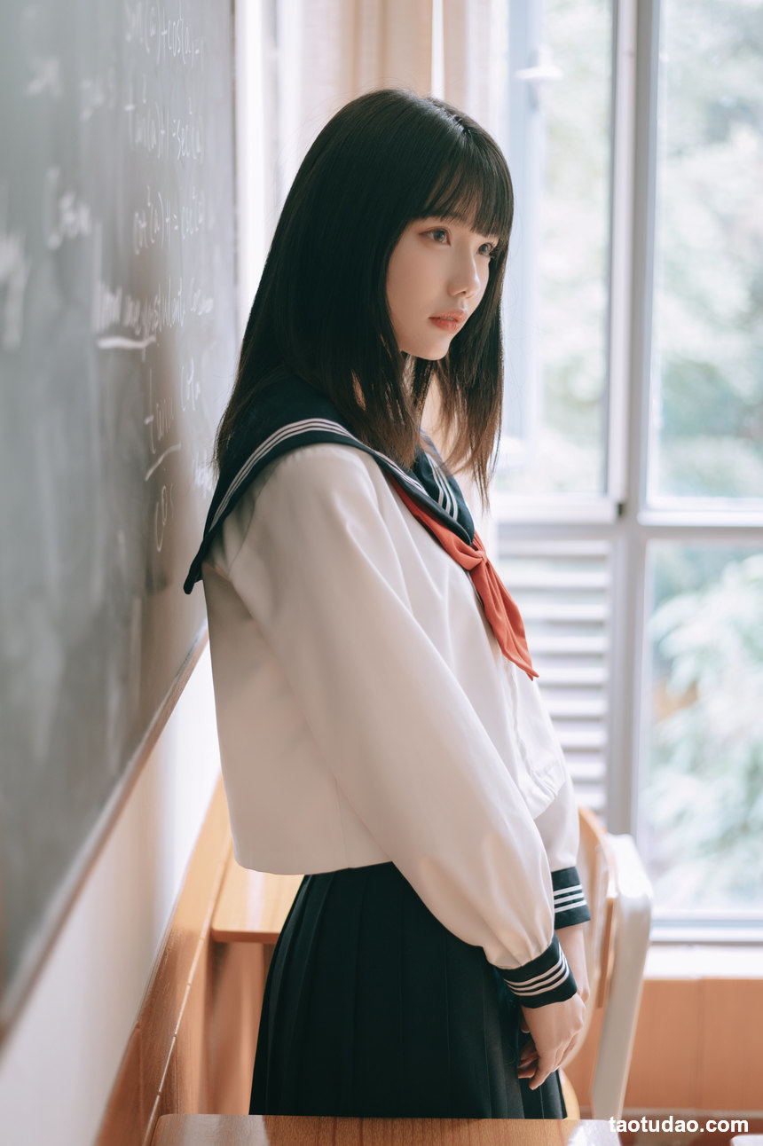 图片[2]-[YITUYU艺图语]2022.05.10 教室少女 玉禾[19+1P／204MB]-艺库