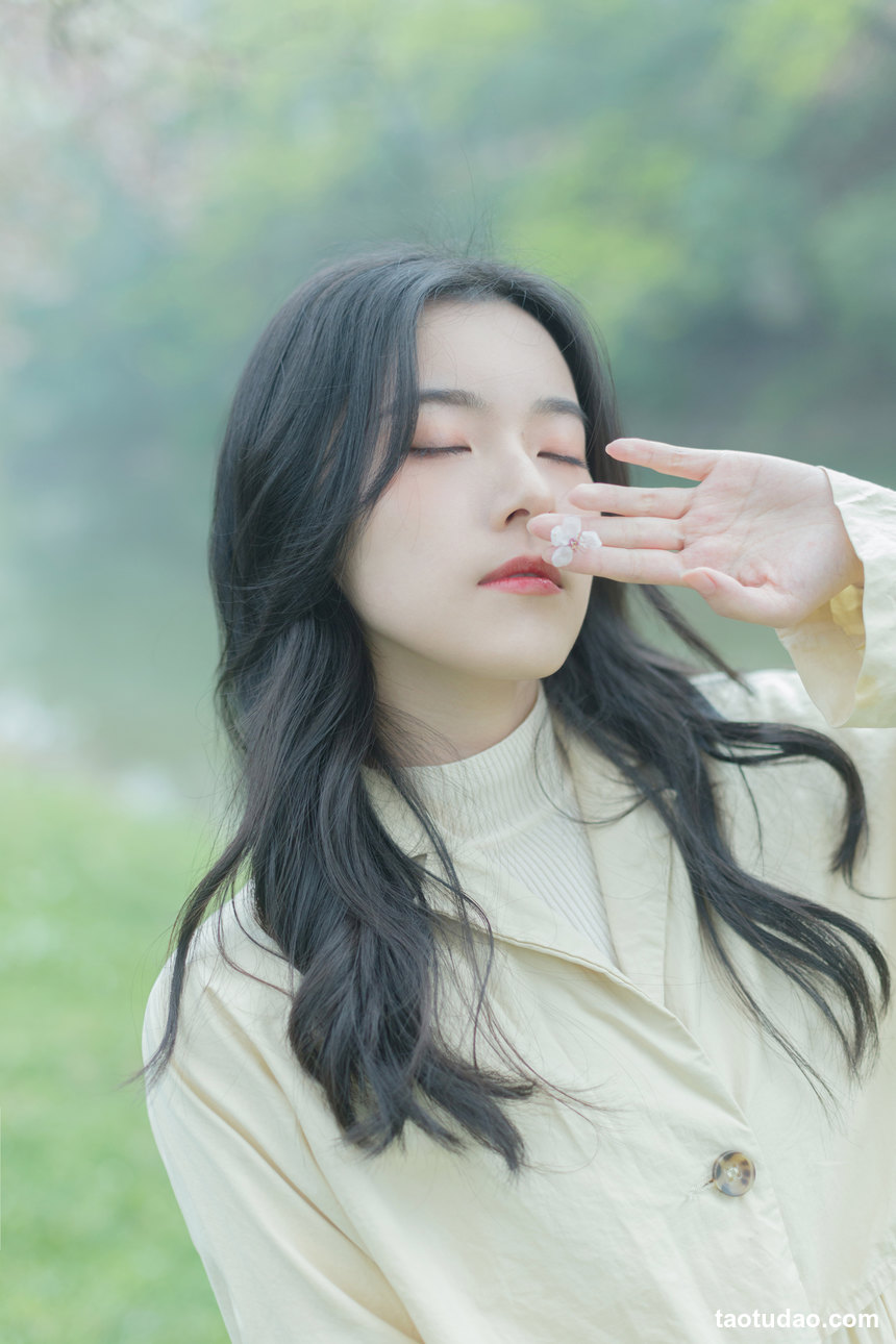 图片[4]-[YITUYU艺图语]2022.07.21 下雨的时候 静鏡婧[27+1P／202MB]-艺库