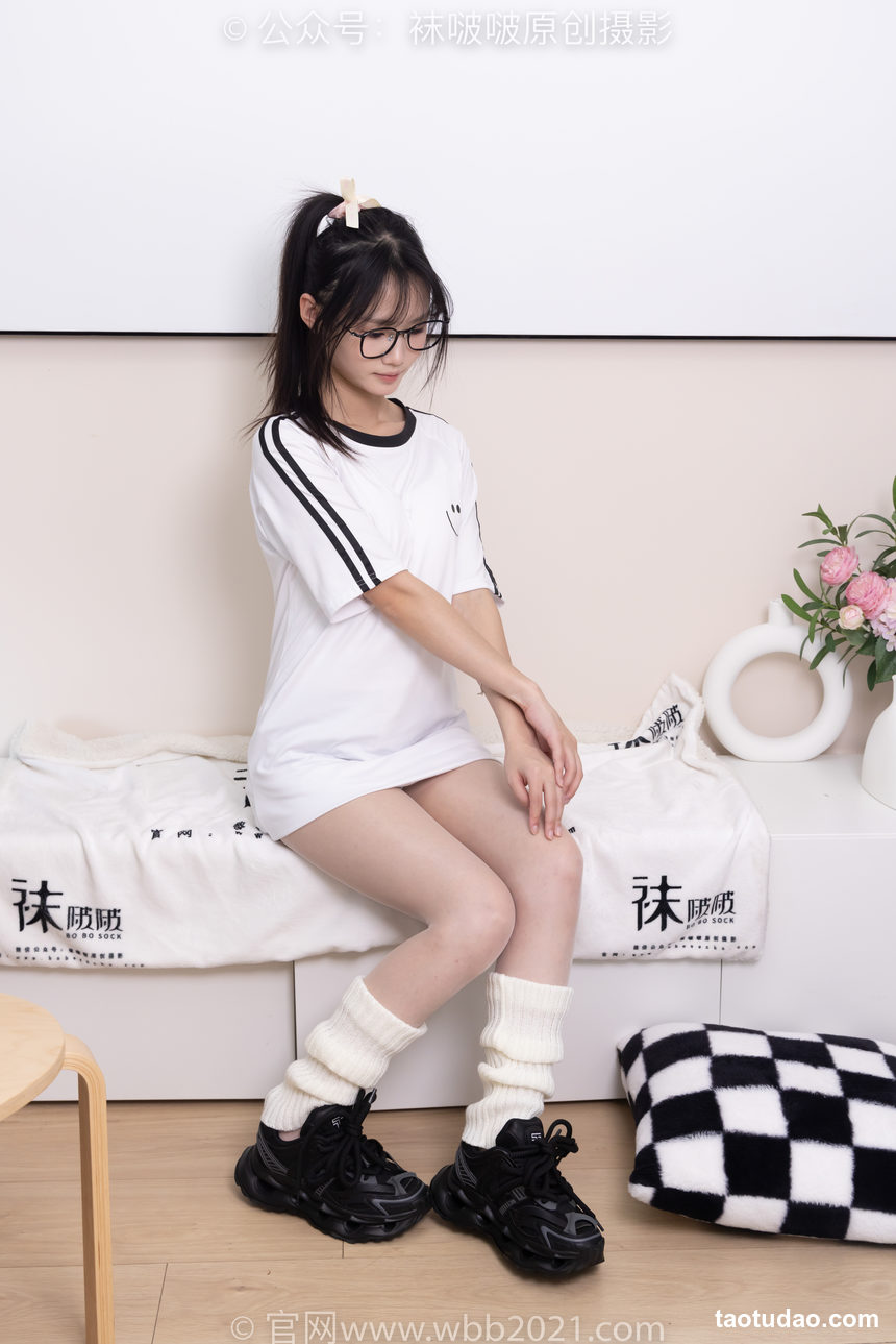 图片[3]-[BoBoSocks袜啵啵]NO.376 甜甜圈-运动鞋、堆堆袜套、白丝[150P+1V／5.54GB]-艺库