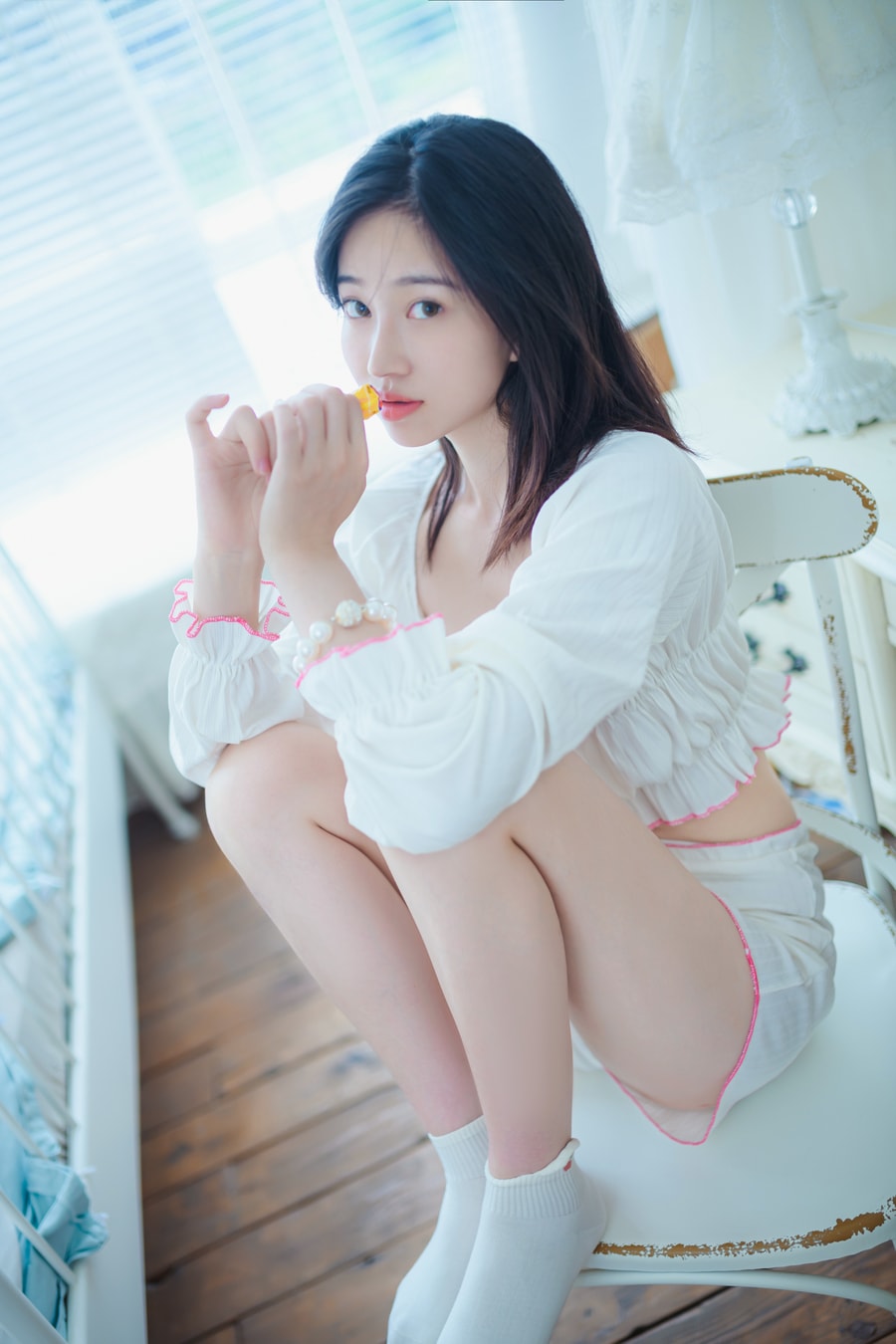 图片[4]-年年nnian – 爱吃棒棒糖的少女 [35P-123MB]-艺库