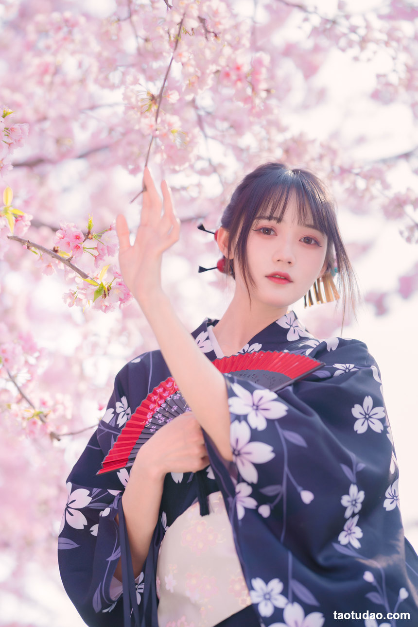 图片[3]-[YITUYU艺图语]2022.04.21 樱花烂漫时 兔子Zzz不吃胡萝卜[25+1P／187MB]-艺库