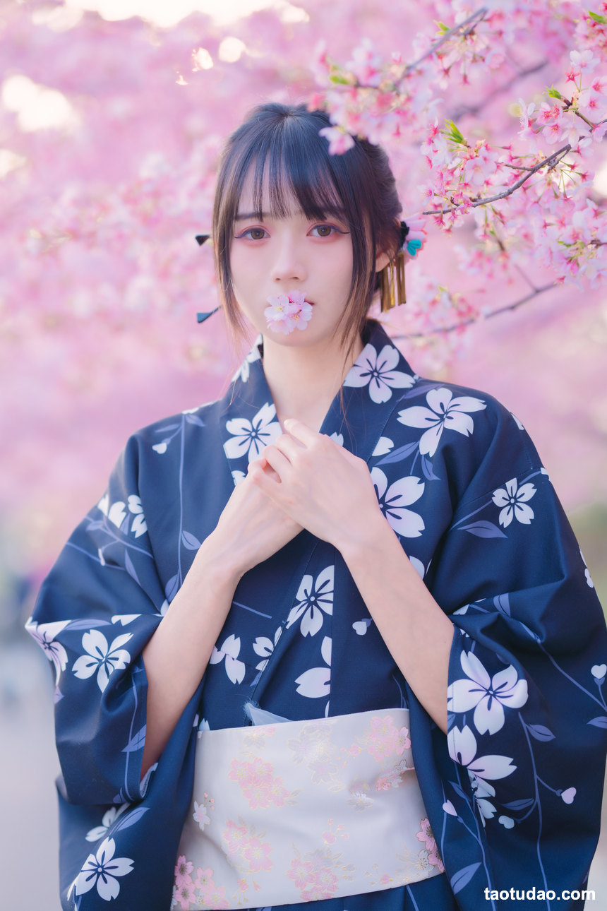 图片[2]-[YITUYU艺图语]2022.04.21 樱花烂漫时 兔子Zzz不吃胡萝卜[25+1P／187MB]-艺库