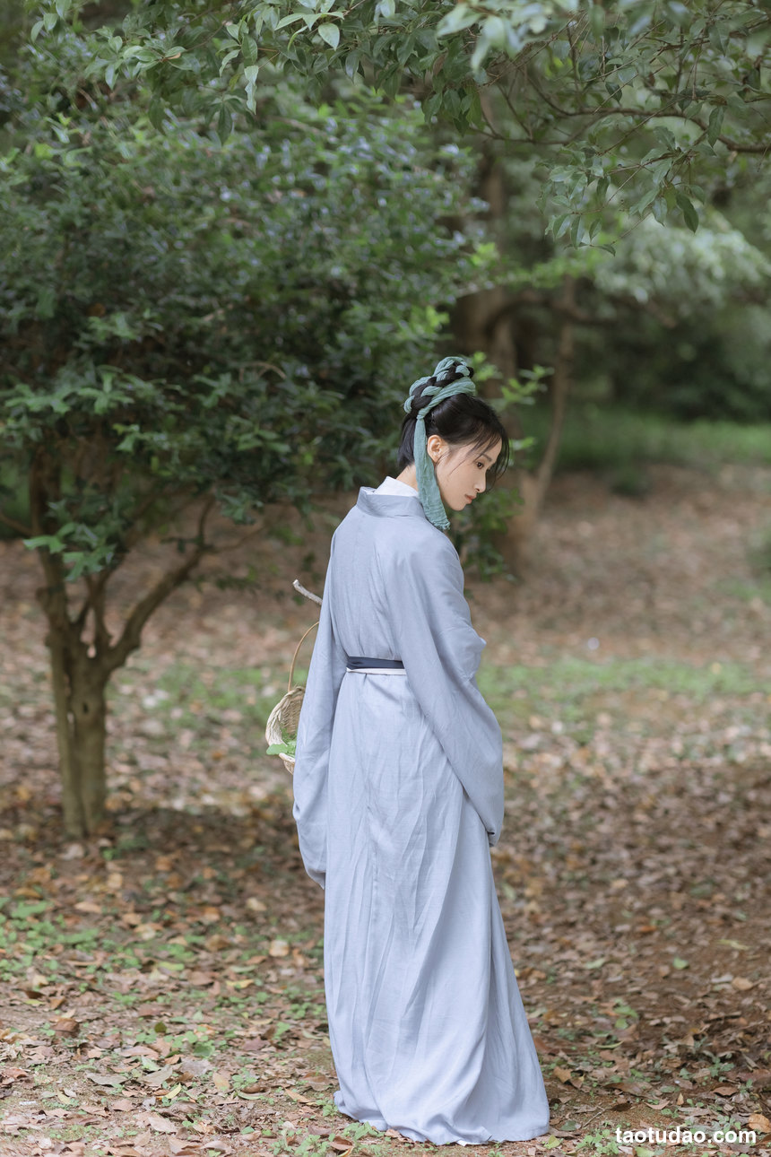 图片[2]-[YITUYU艺图语]2022.11.25 王宝钏挖野菜 眸小妖[28+1P／262MB]-艺库