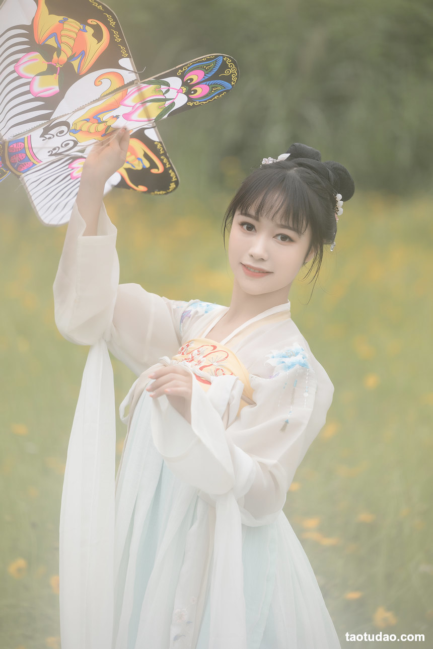 图片[3]-[YITUYU艺图语]2022.04.01 小花花 梨一依[42+1P／510MB]-艺库