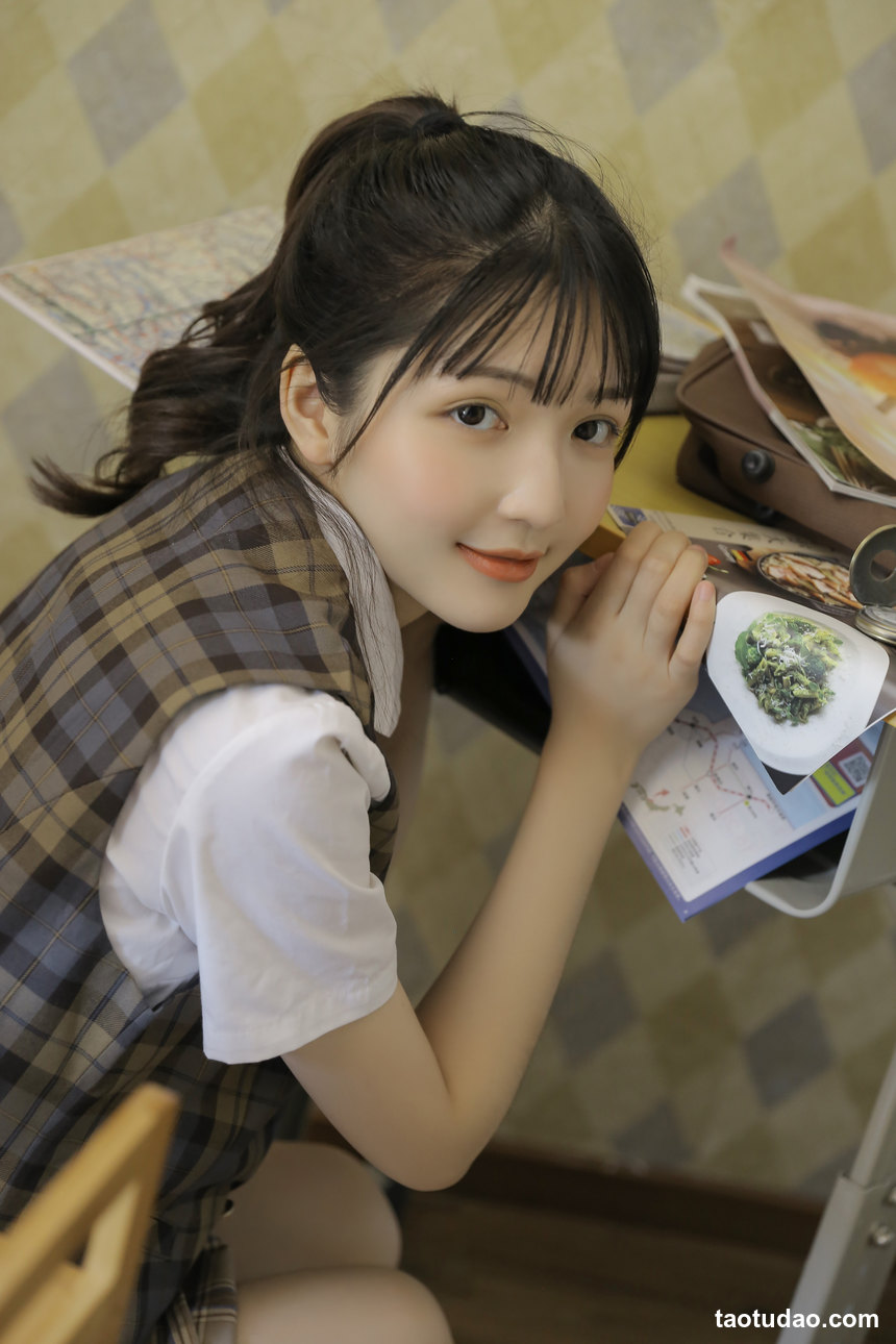 图片[2]-[YITUYU艺图语]2022.06.29 高校女生 金迪-Vivian[21+1P／105MB]-艺库