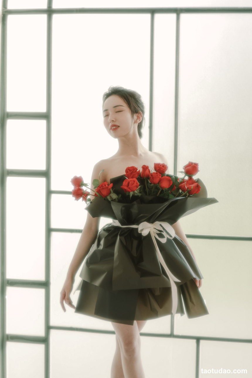 图片[2]-[YITUYU艺图语]2022.08.07 红玫瑰 小朱[33+1P／349MB]-艺库