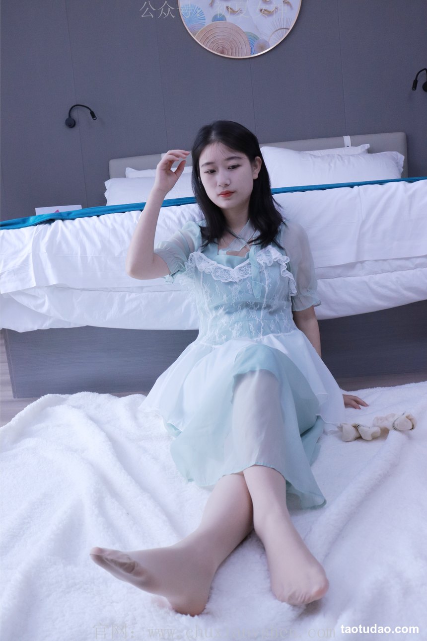 图片[3]-初夏女神 NO.009 念念 绿野仙踪M码连衣裙搭回力球鞋[120P+1V／5.53GB]-艺库