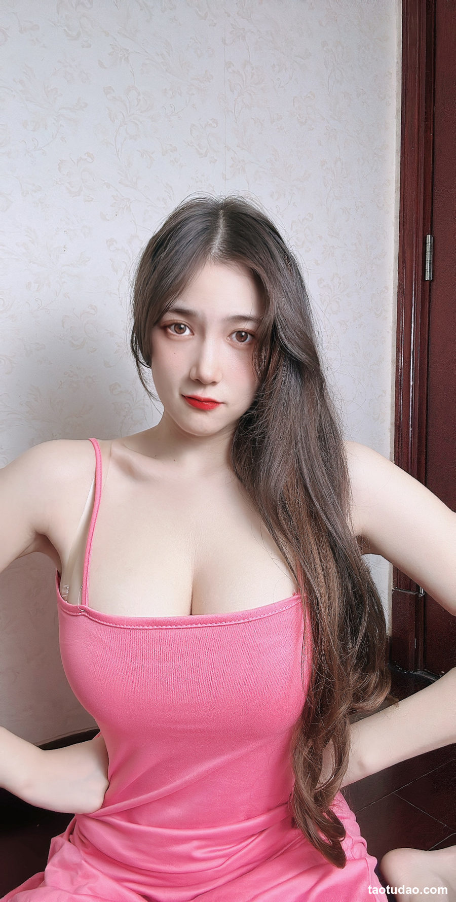 图片[2]-可可西yyy – 粉红吊带裙 [24P+3V-165MB]-艺库