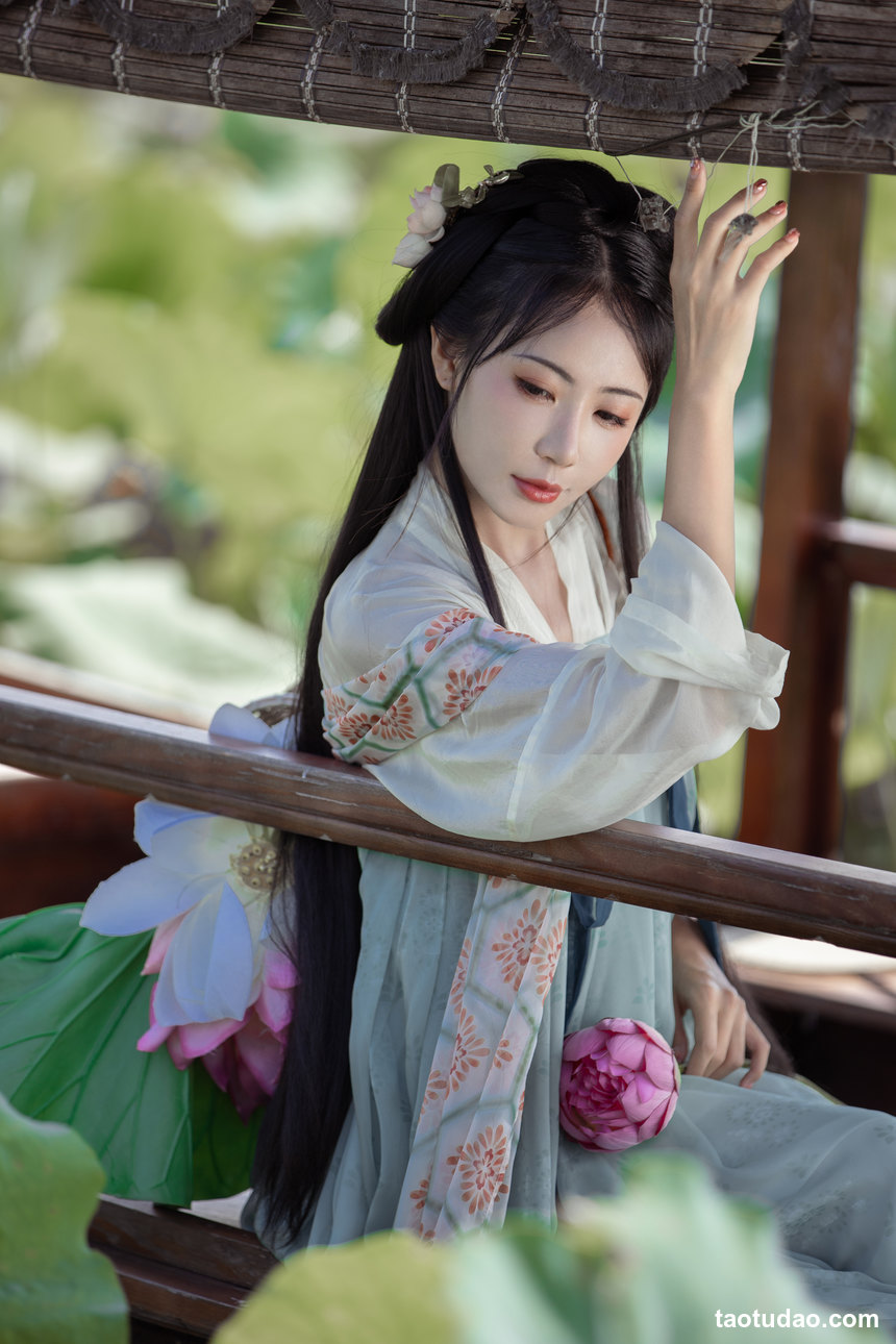 图片[3]-[YITUYU艺图语]2022.11.15 荷芰 酸辣粉[30+1P／290MB]-艺库