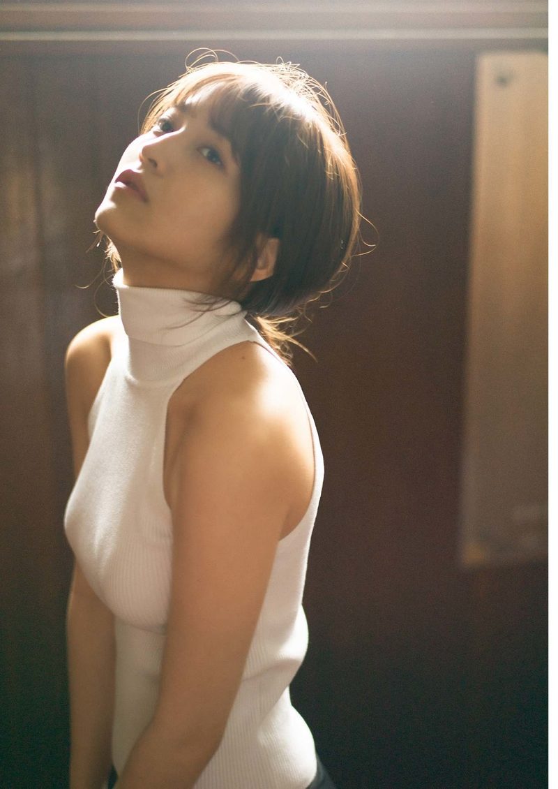 图片[2]-真野恵里菜写真集「Wanibooks」2015年9月号 No.135-艺库