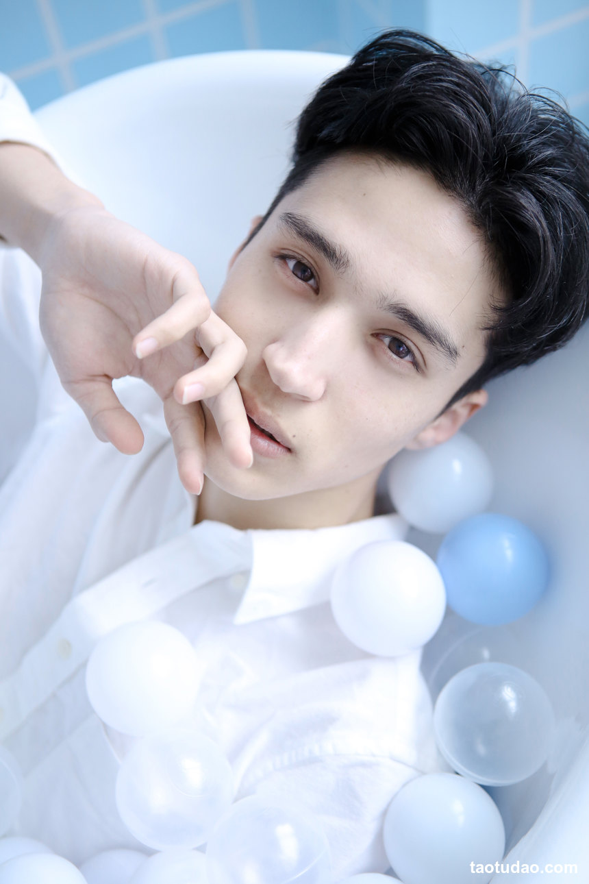 图片[4]-[YITUYU艺图语]2022.07.10 白 _Talsu[31+1P／181MB]-艺库