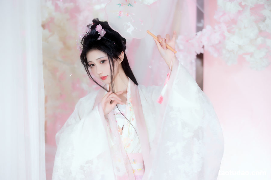 图片[2]-[YITUYU艺图语]2023.03.18 风满楼 绮罗生的小苏苏[24+1P／210MB]-艺库