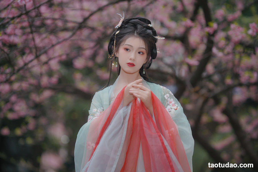 图片[3]-[YITUYU艺图语]2023.03.21 弄花香满衣 悦璃[21+1P／345MB]-艺库