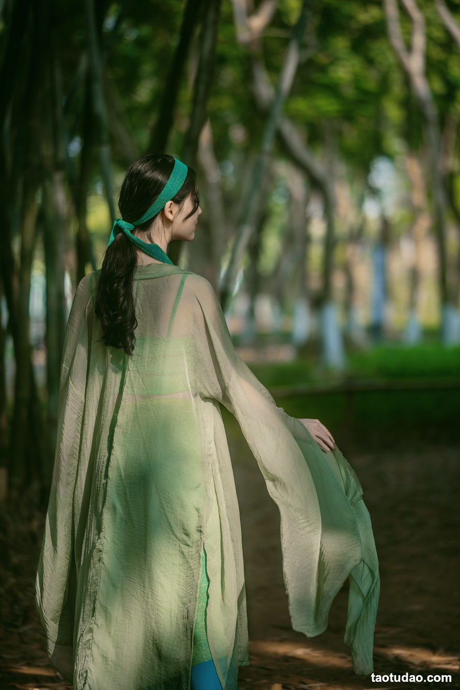 图片[3]-[YITUYU艺图语]2023.03.27 青蛇，远离尘世，自由自在 菲菲[20+1P／346MB]-艺库