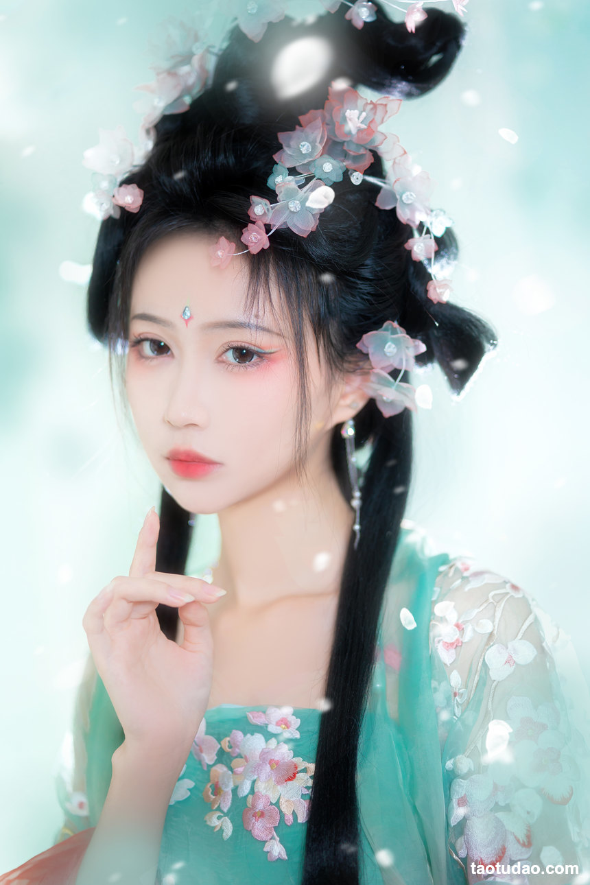 图片[2]-[YITUYU艺图语]2022.12.26 绿梅 -绮罗生的小苏苏-[27+1P／189MB]-艺库