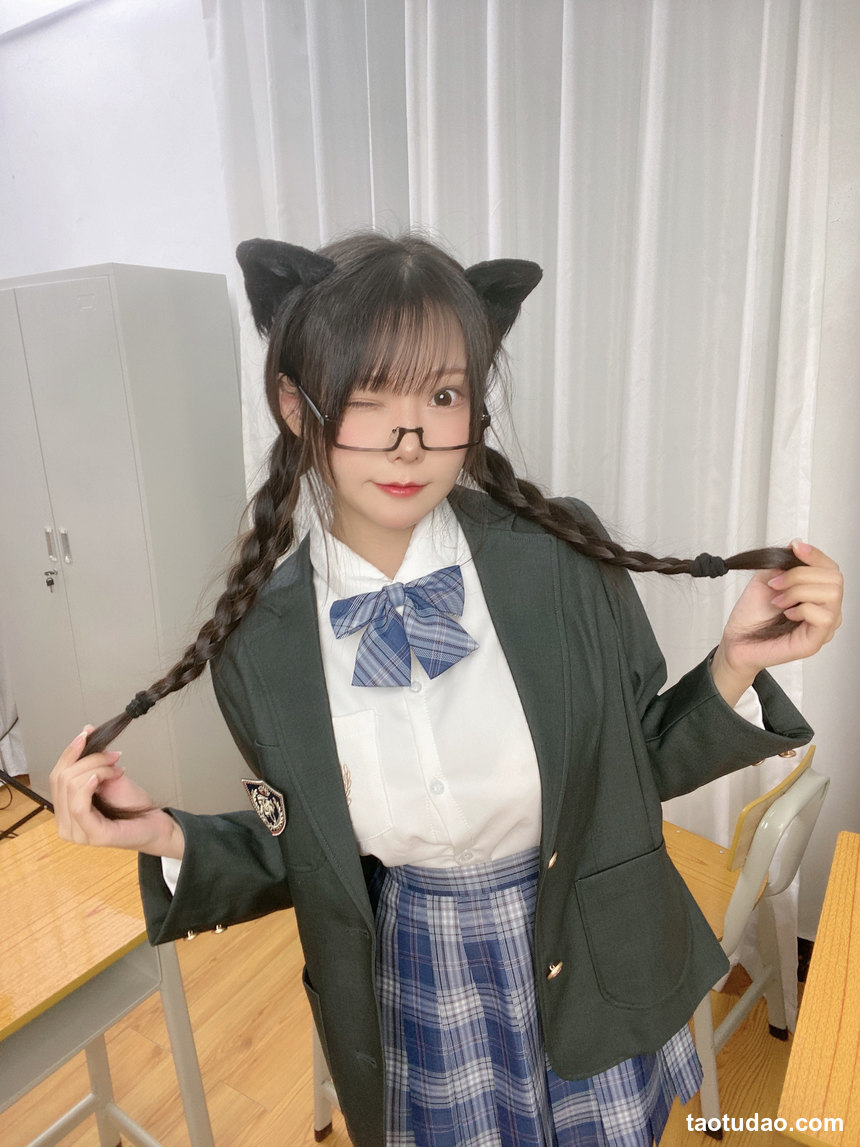 图片[2]-香草喵露露 小鹿乱撞 jk制服（自拍）[39P+1V-617MB]-艺库