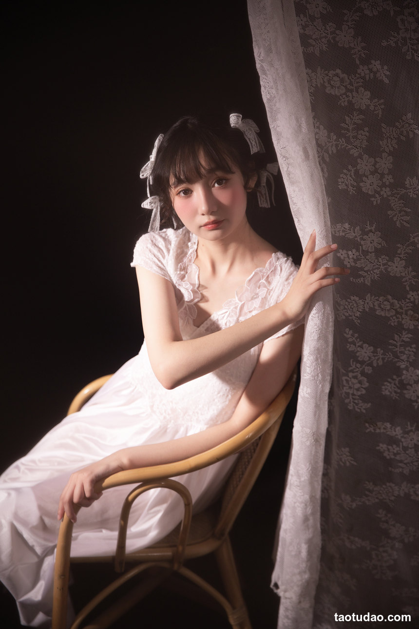 图片[4]-[YITUYU艺图语]2022.11.03 南法少女 阿瑶[21+1P／219MB]-艺库