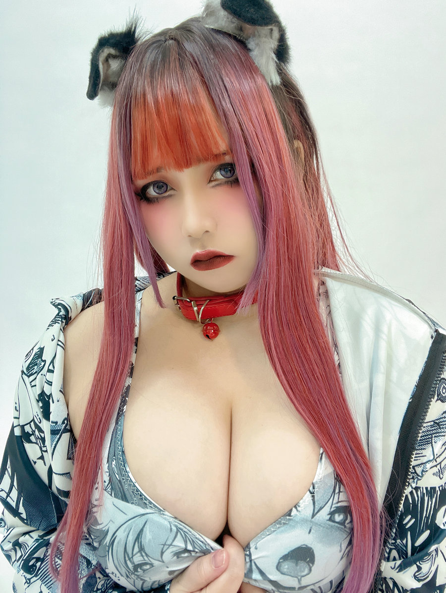 Uy Uy – Ahegao Goth GF / 51P-77MB / cos萌妹-艺库