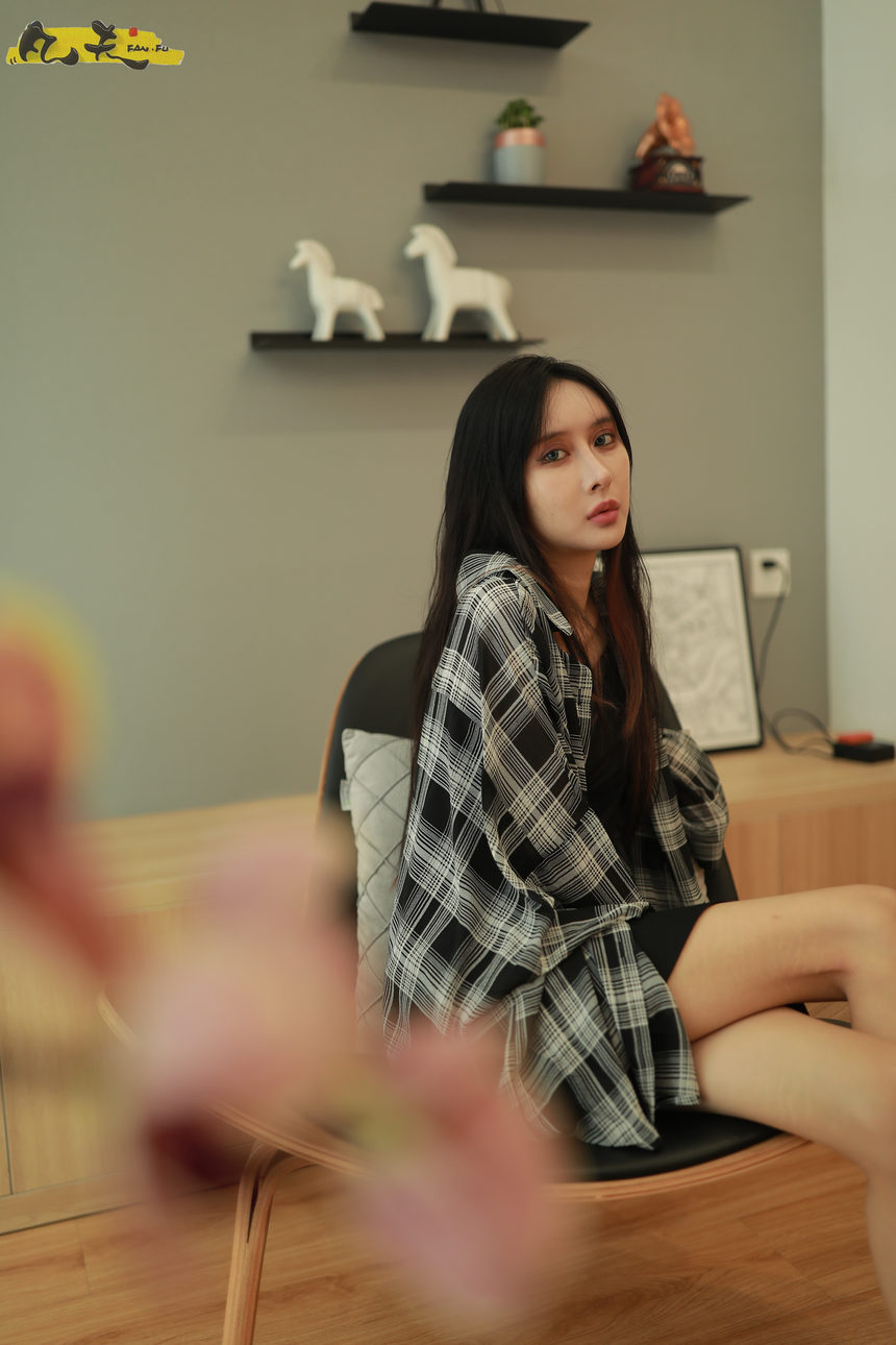 图片[4]-凡夫摄影 NO.0009 – 依茜 高帮帆布鞋黑色棉袜[243P+1V／4.02GB]-艺库