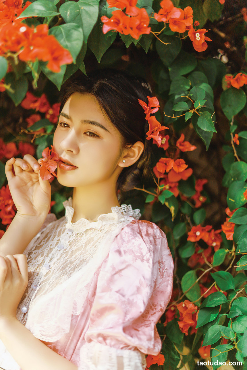 图片[4]-[YITUYU艺图语]2022.09.12 三角梅与少女 欣慧[20+1P／195MB]-艺库