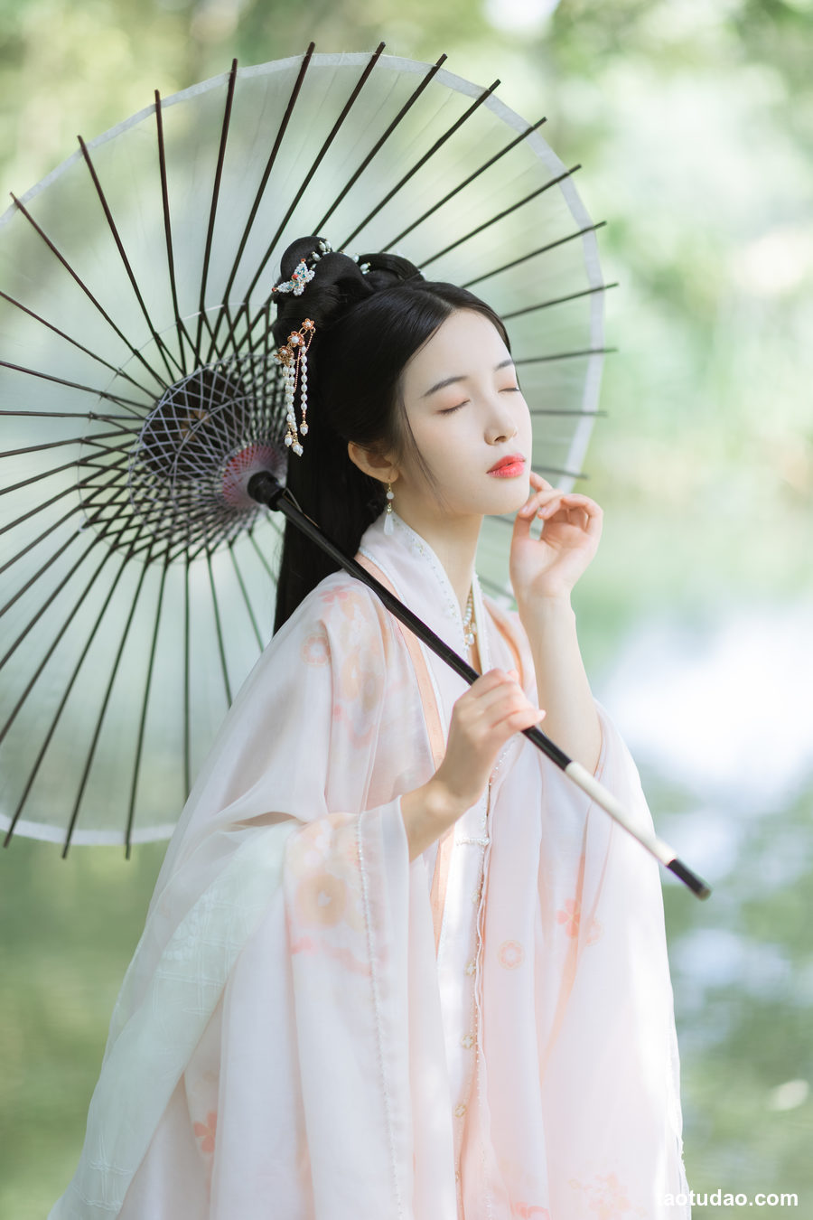 图片[2]-[YITUYU艺图语]2023.03.05 风雪等归人 阡墨红尘[21+1P／472MB]-艺库