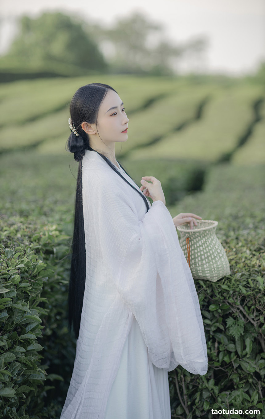 图片[2]-[YITUYU艺图语]2022.11.11 衣袖染茶香 灿暖暖暖[19+1P／181MB]-艺库