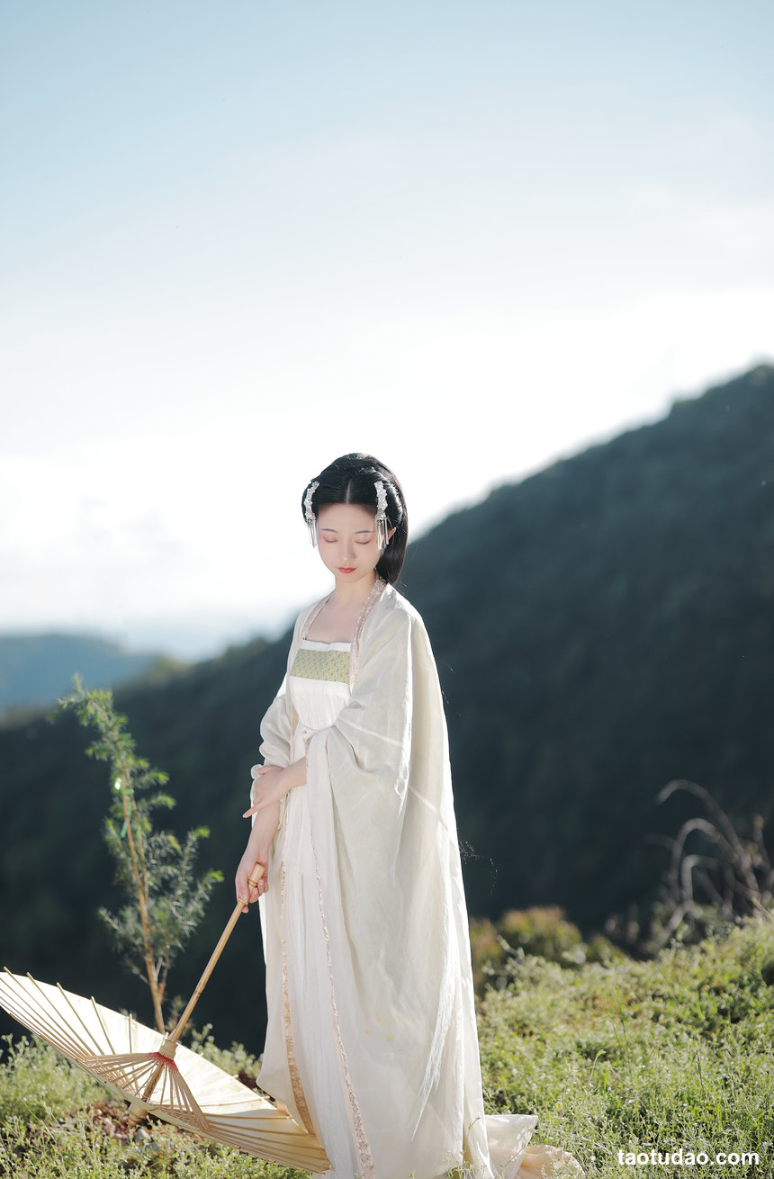 图片[4]-[YITUYU艺图语]2022.07.16 归去 YunFleur[20+1P／361MB]-艺库