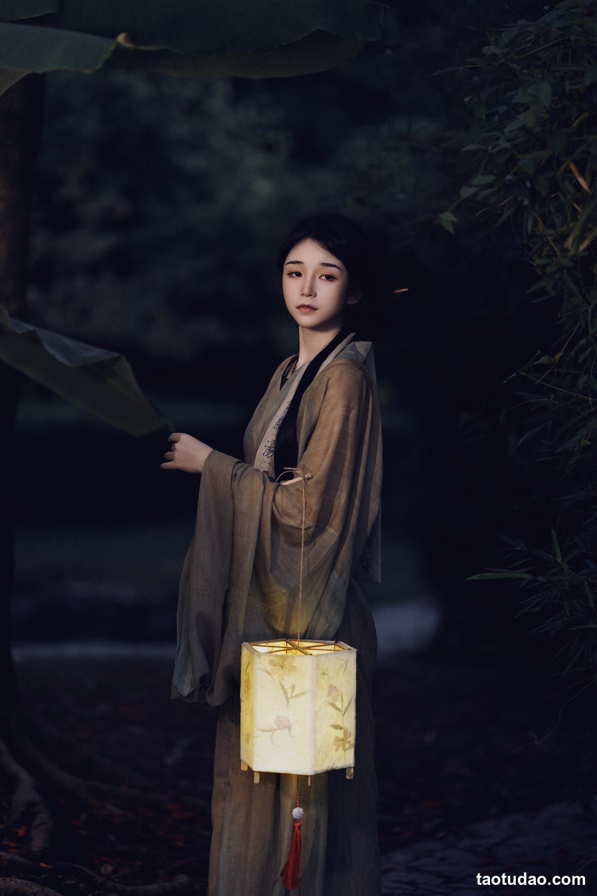 图片[2]-[YITUYU艺图语]2022.07.19 夜游记 秋水[33+1P／347MB]-艺库