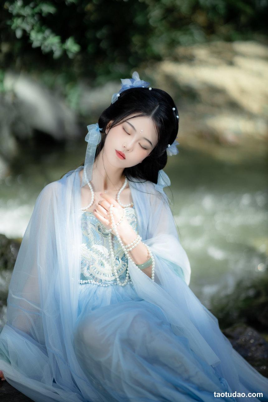 图片[2]-[YITUYU艺图语]2022.12.07 小蚌精 _Bllc[20+1P／171MB]-艺库
